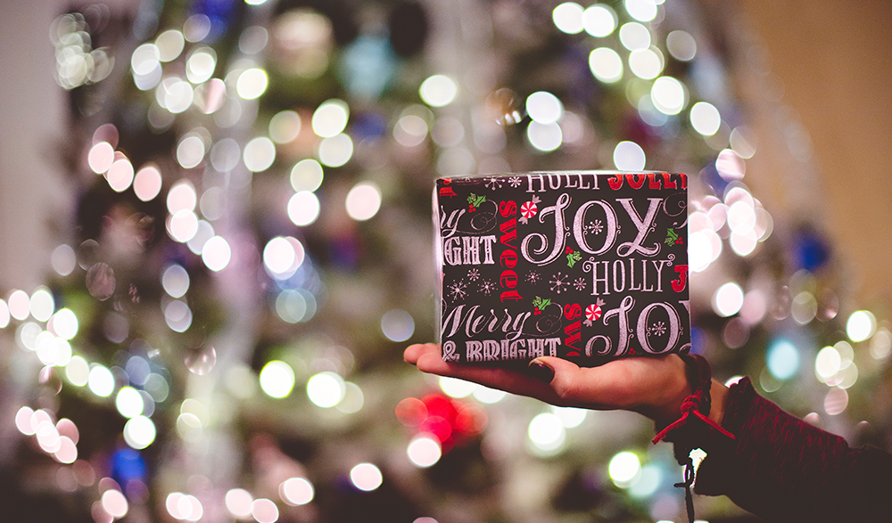 11 Virtual Christmas Gifts For The Small Business Owner