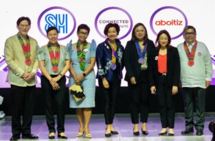 Connected Women in partnership with The Aboitiz Group and SM Supermalls’ SuperMoms Club announces its continued commitment to empowering women by providing technology upskilling and meaningful income generation opportunities